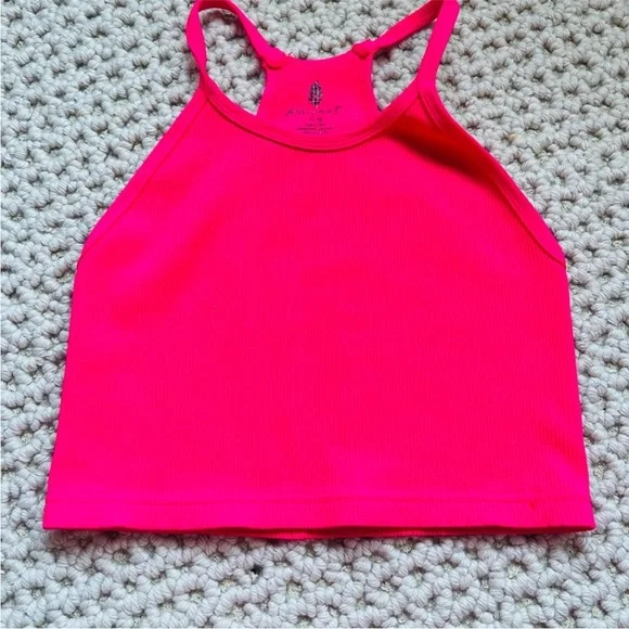 NWOT Free People Happiness RunsTank in Malibu (hot pink) Size XS/S (0-6) - Picture 4 of 5